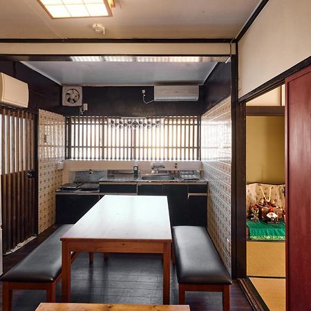 Villa Hakone Kabuto 古民家旅館 150平米 バス停迄一分 準天然温泉 最大12名 Экстерьер фото