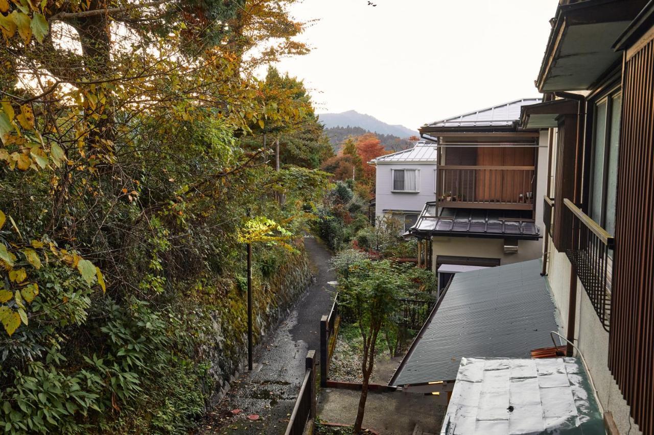 Villa Hakone Kabuto 古民家旅館 150平米 バス停迄一分 準天然温泉 最大12名 Экстерьер фото